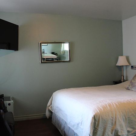Hotel Le Marigot Vaudreuil-Dorion Zewnętrze zdjęcie